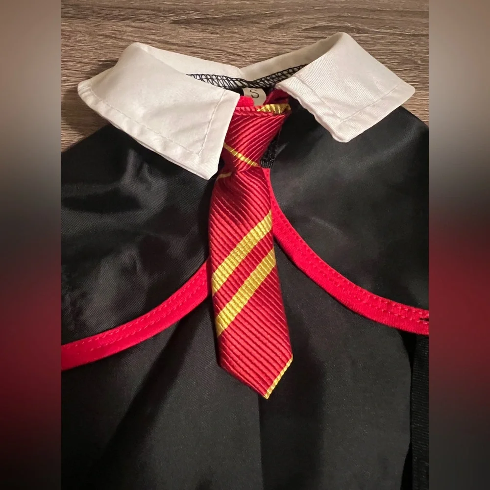 Cat Harry Potter Gryffindor Halloween Dress Up Cosplay Costume Cape Glasses NWT